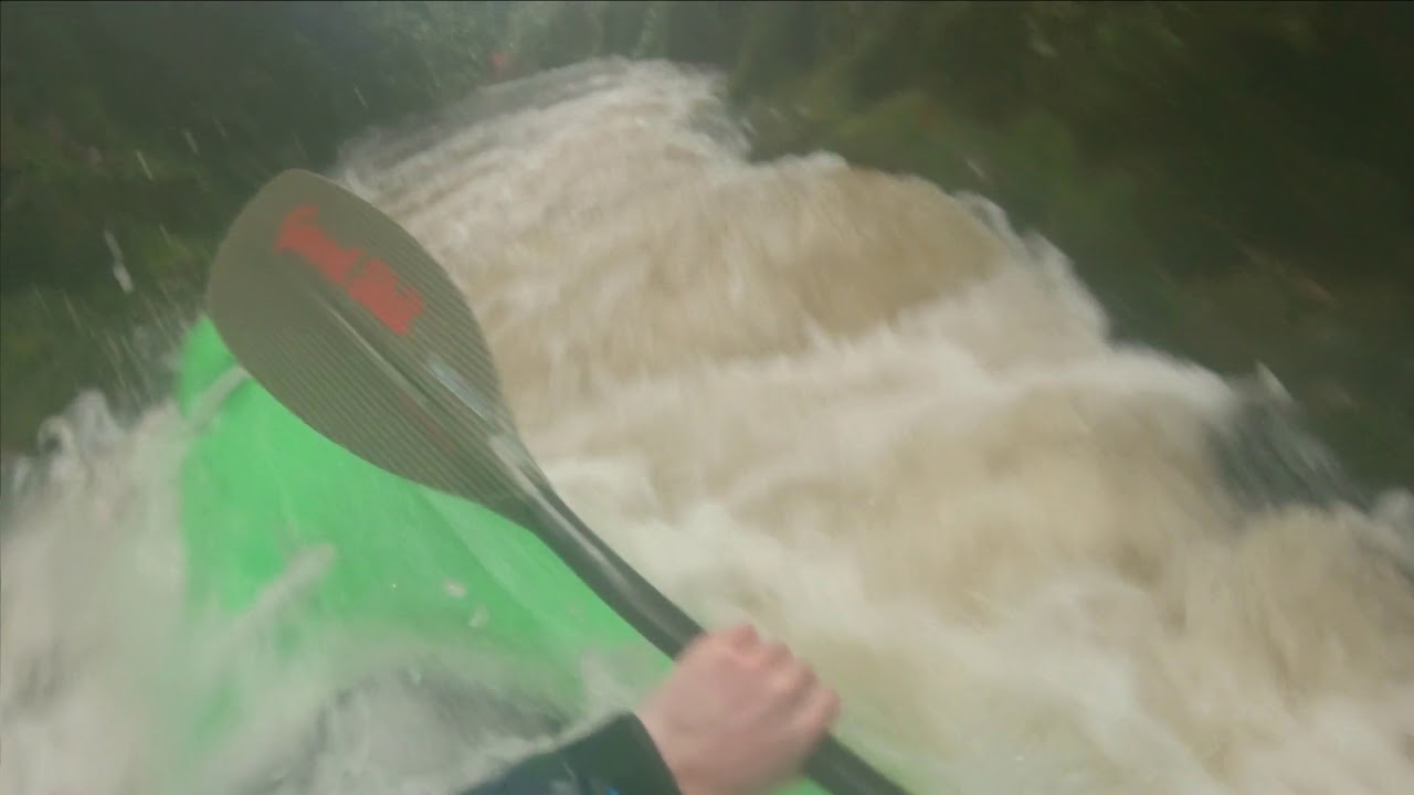 Wasserfall statt Wasserwucht -Geroldsauer Wasserfall Kayak- `Maniyaks´