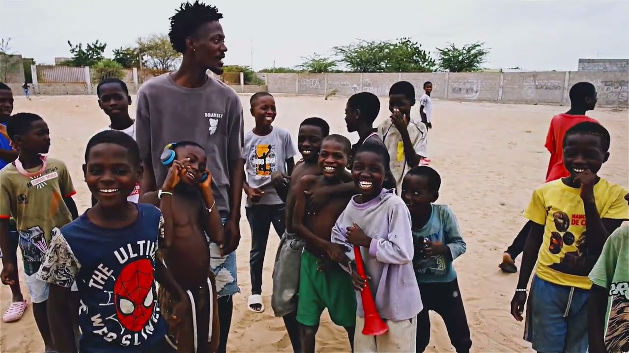 DinAstia08- Voz Do Povo (videoclip oficial)