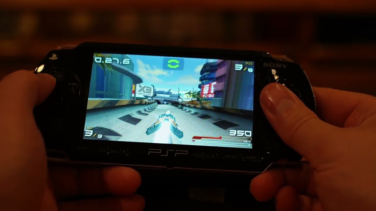 Sony PSP Fat + Wipeout Pure - Gameplay