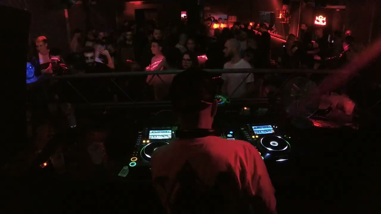 MODEL SHAPE Fluid opening - Anyway Club