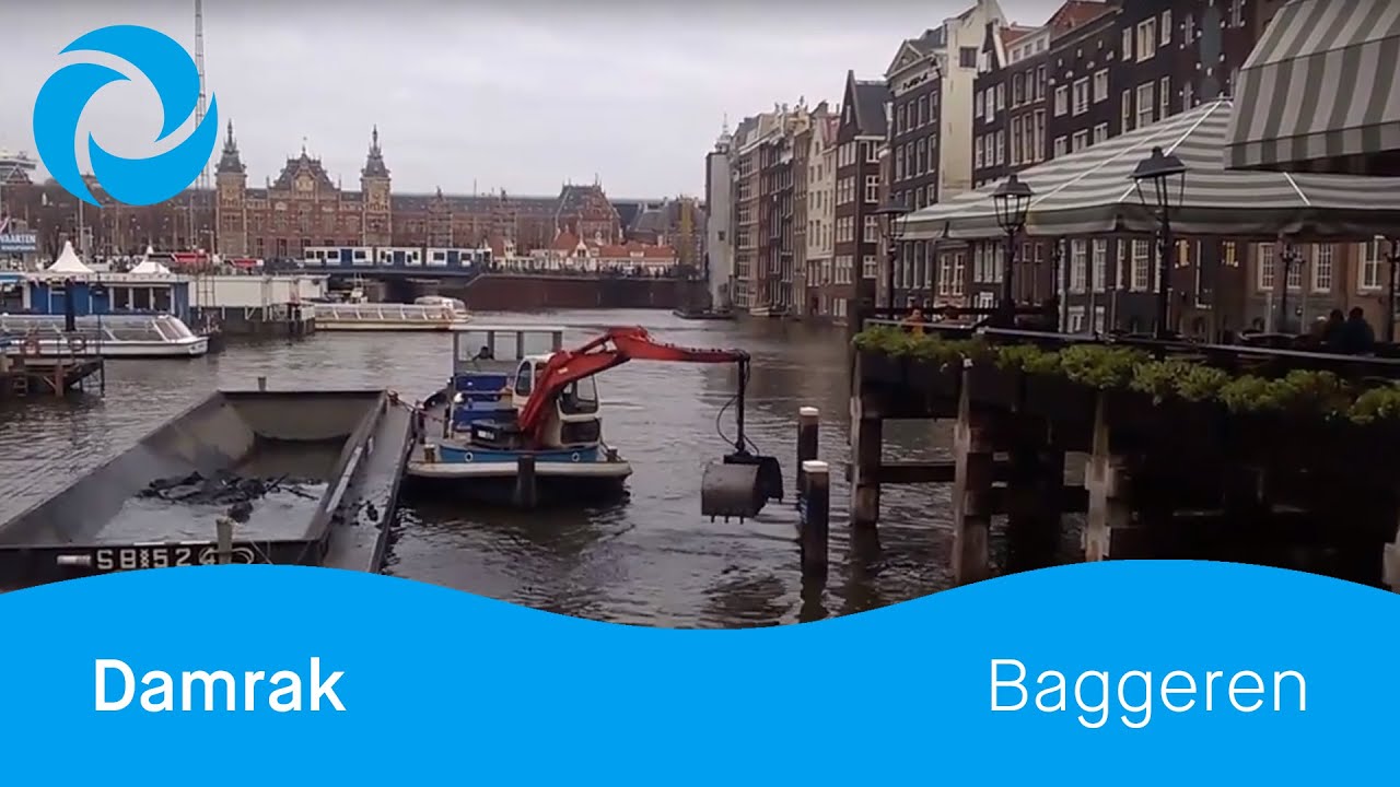 Baggeren Damrak Amsterdam voor het eerst sinds de jaren 50!