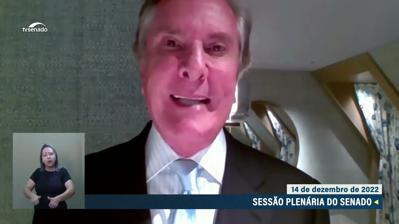 Senador Fernando Collor se despede do Senado com críticas à polarização política