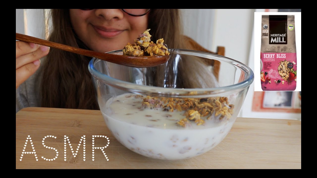 ASMR Berry Granola Cereal | EXTREMELY Crunchy Eating Sounds | No Talking