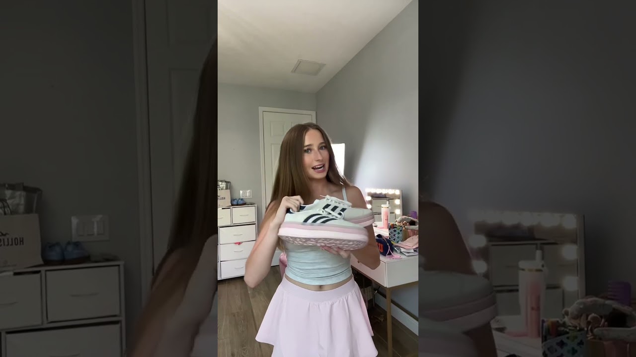 loving all the girly vibes of this fit🎀 kjulietaus hollister #gdwm #ootd #outfitideas #shopping