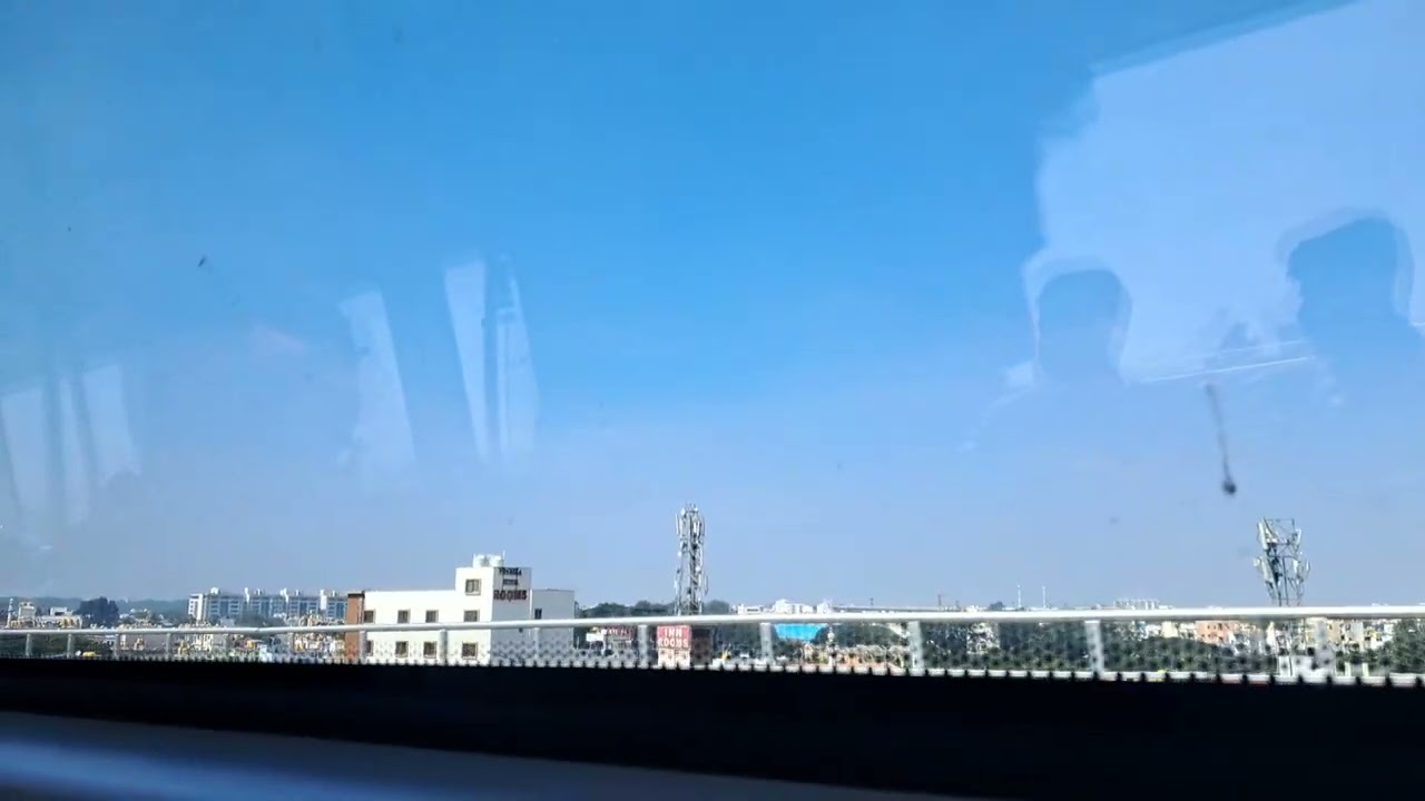 🌇 Mesmerizing Bangalore Metro Views | Metro Train Crossing at Station | Namma Metro in Action! 🚆✨