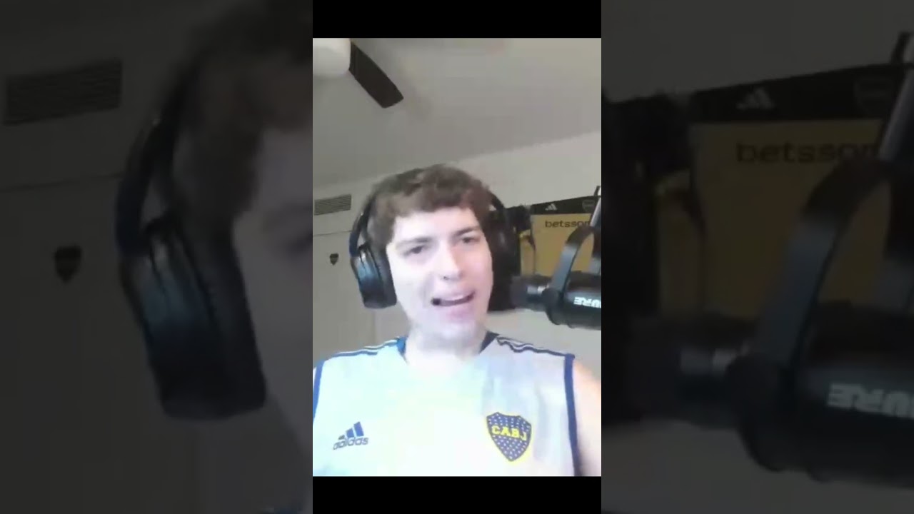 davo diciendo moderadores con soy luna de fondo