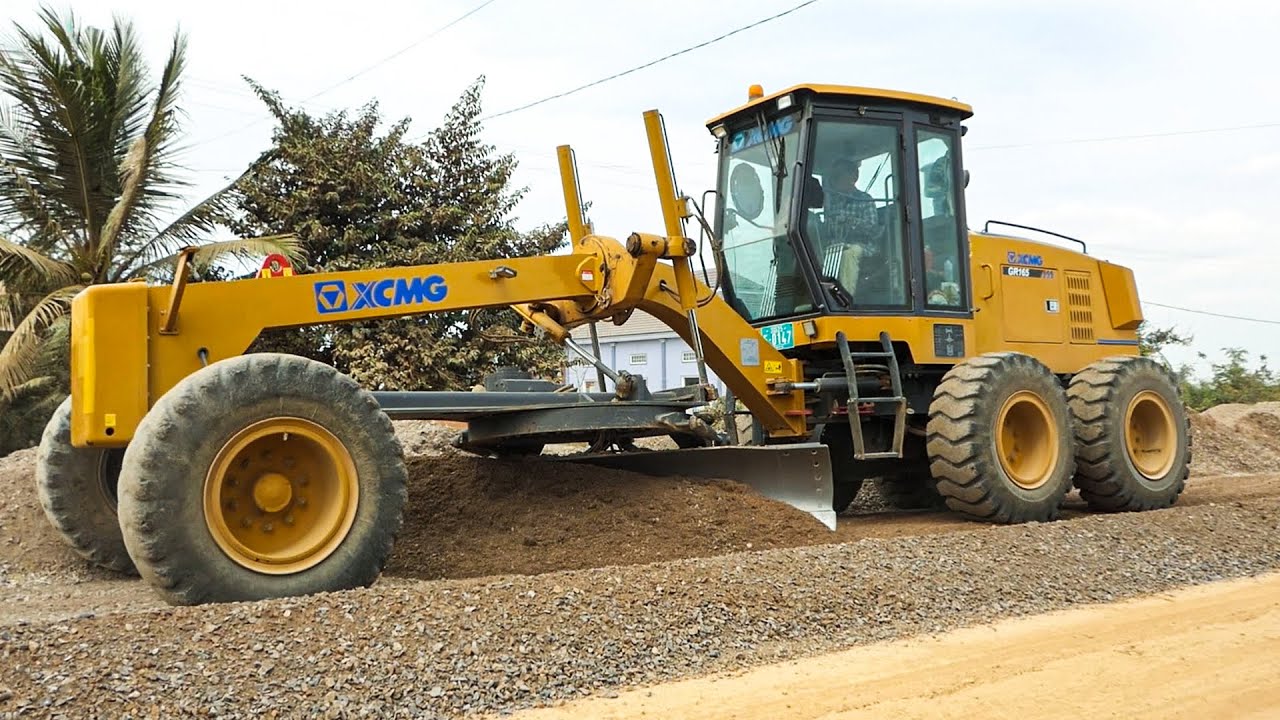 Update Awesome New Project | XCMG Hydraulic Motor Grader GR165 Processing a New Foundation Road