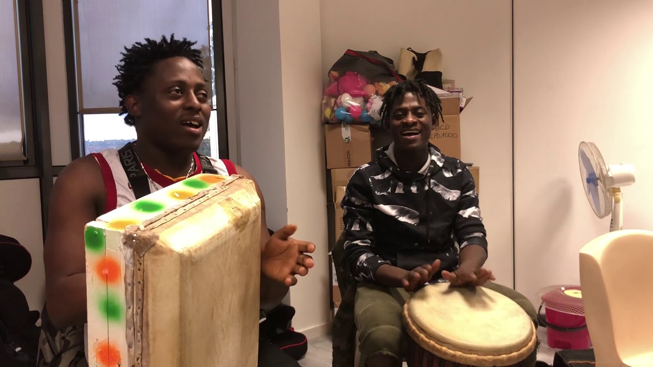 Un tour chez mais parents Guinéens 🇬🇳 Sympa Plaisir