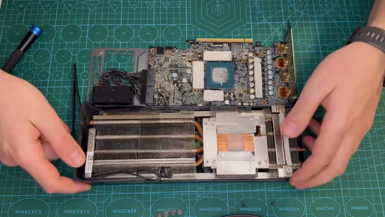 GeForce RTX 3070 Gigabyte GAMING OC 8G - fan cleaning, thermal paste and thermal pad exchange