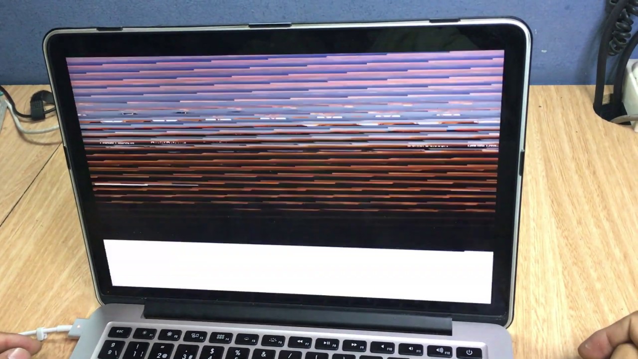 REPARACIÓN MACBOOK PRO -DISTORSIÓN EN LA IMAGEN