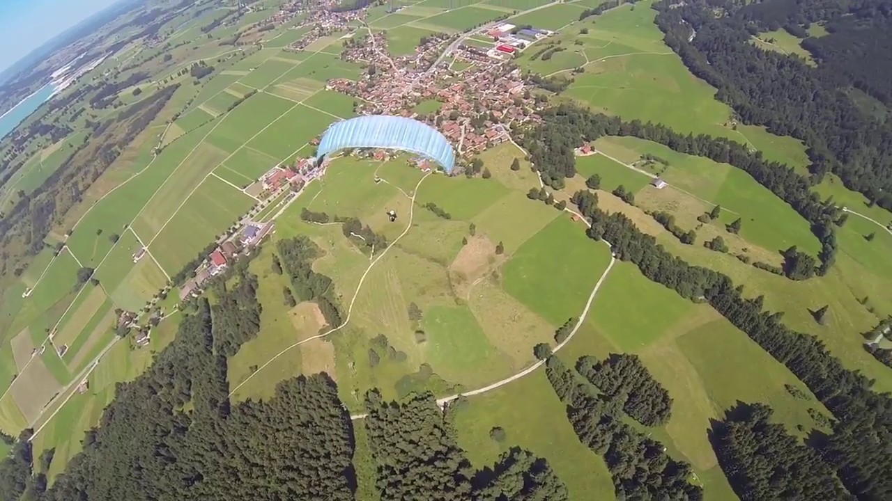 Erster H&ouml;henflug im Grundkurs der 1.DAeC Gleitschirm-Schule