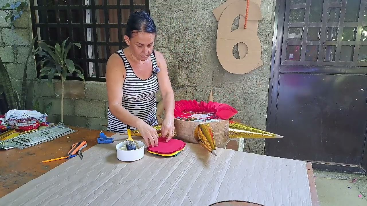 Como decorar una piñata de tambor 