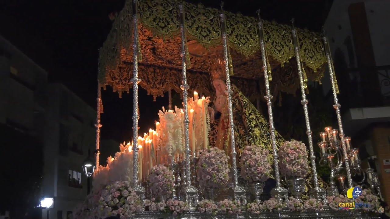 Virgen de Belén Coronada. Jueves Santo 2025 en Pilas. Cuatro Esquinas y Laberinto.