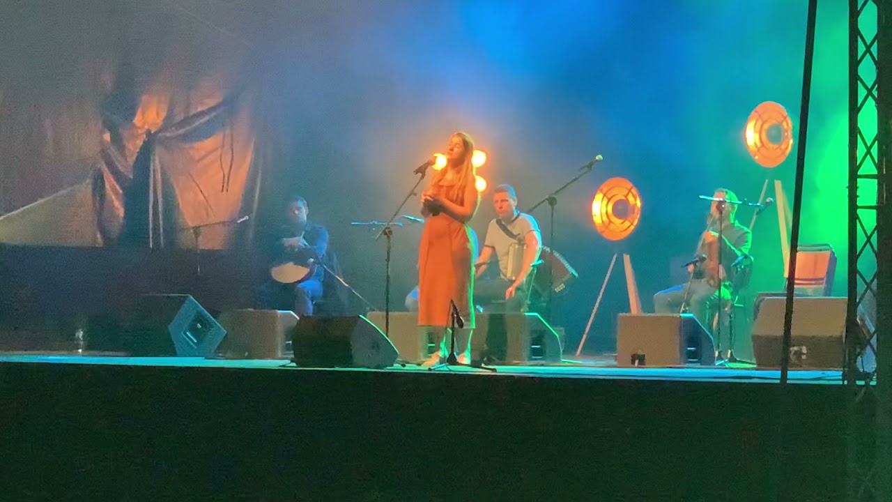 Teada with Niamh Farrell, I Remember