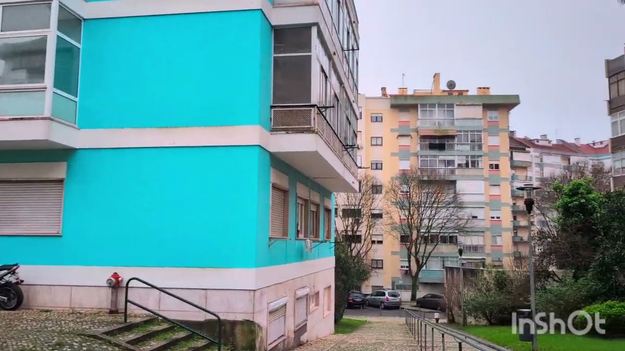 Walking Lisbon: