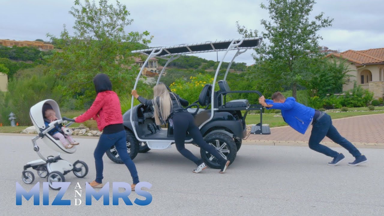 Миз и Мариз должны спасти Марджо после того, как она сломала гольф-кар: Миз и миссис, 16 апреля 2...