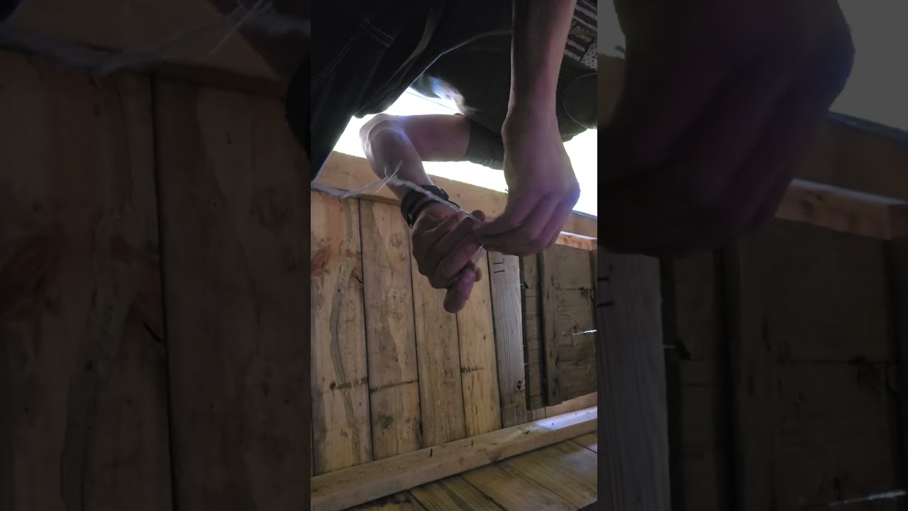 Put a new windows hatch in the fort 