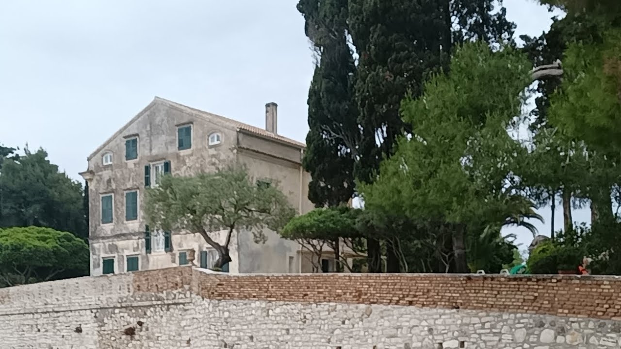 How to find the Durrell's house in Corfu