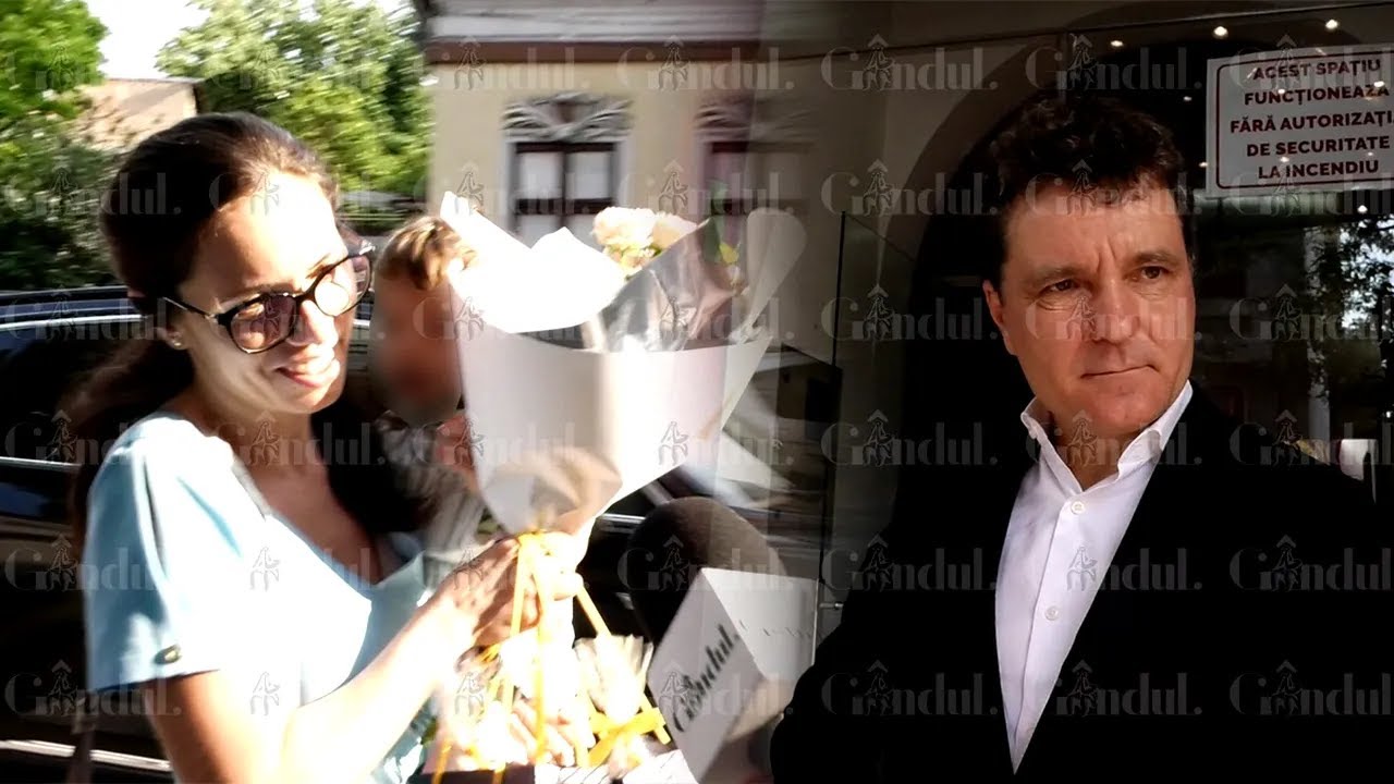 Nicușor Dan și partenera sa, la SERBAREA de sf&acirc;rșit de an a fiicei lor. Ce au declarat cei doi