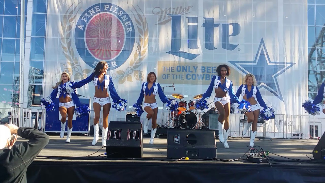 Dallas Cowboys Cheerleaders Group 2 Pre Game Stage Performance 20160103_102955