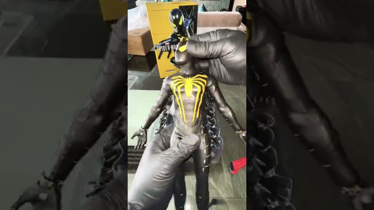 Hot toys Spider-Man Anti Ock Deluxe 1:6