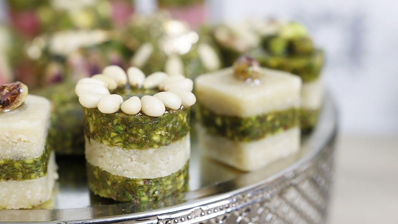 الحلويات التونسية باشكال مختلفة حلويات العيد  بكل بساطة 🍬🍬❤❤