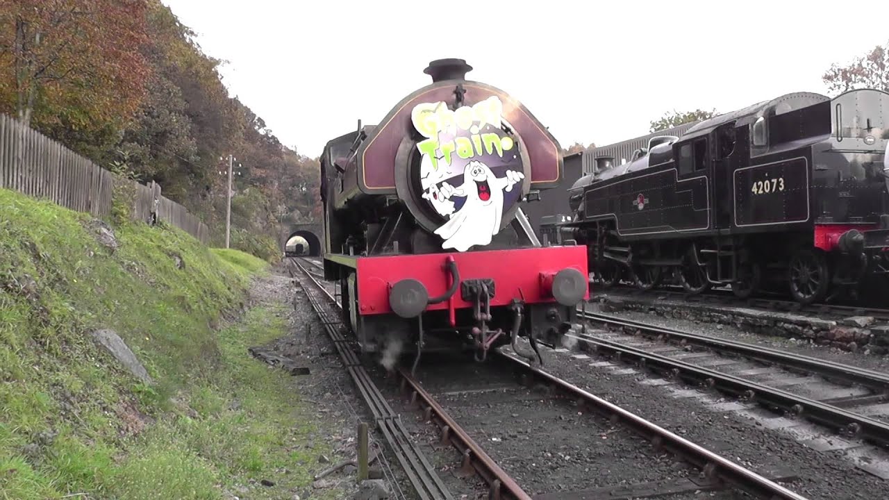 Bagnall 0-6-0ST 2996 'Victor' on the Lakeside and Haverthwaite Railway - 27/10/2015
