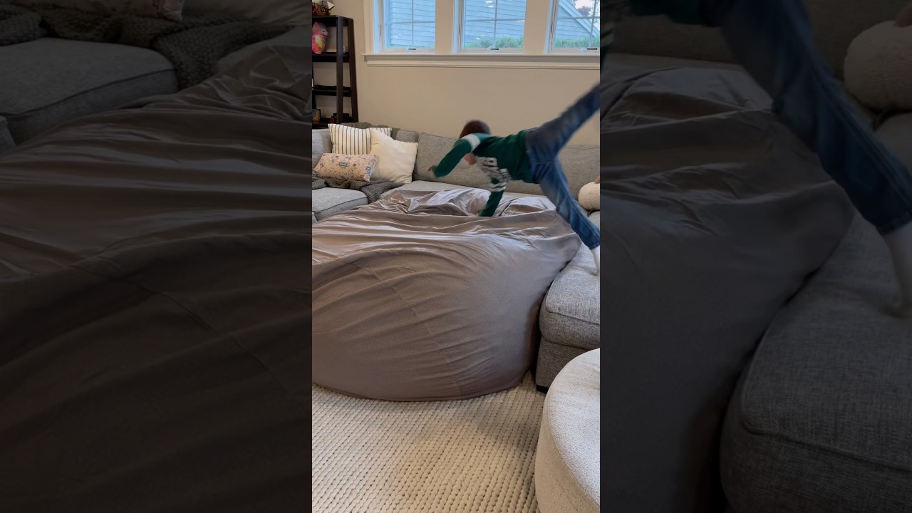 Big Joe Fuf EXTRA LARGE 🤪✨ Best impulse buy ever! #cozy #foryou #familyfun