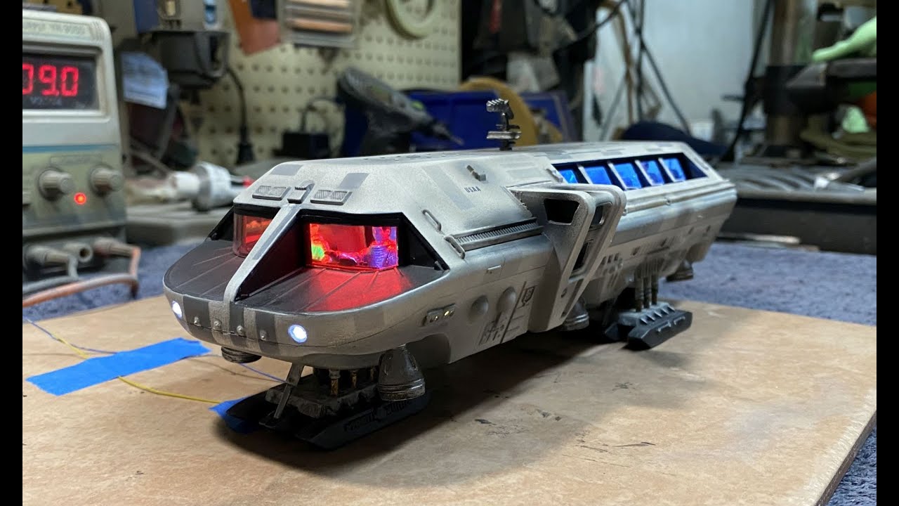 Let's Build The Moon Bus From 2001 (Final Assembly & Painting)