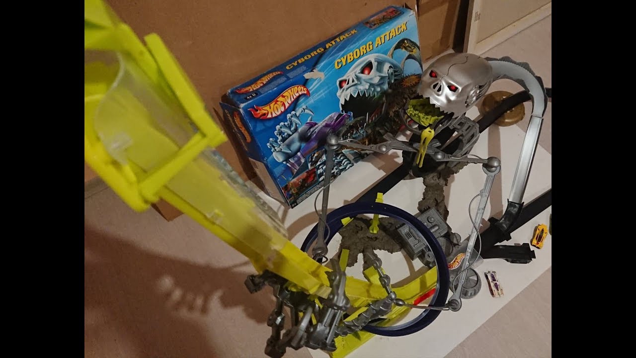 Hot Wheels Cyborg Assault Track Set Unboxing/Showcase