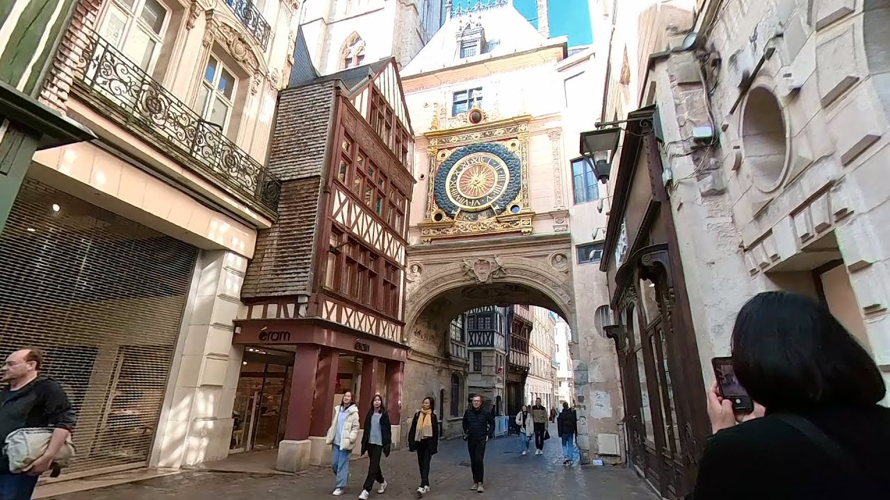 Strolling Through Rouen's Old Town and Shopping District