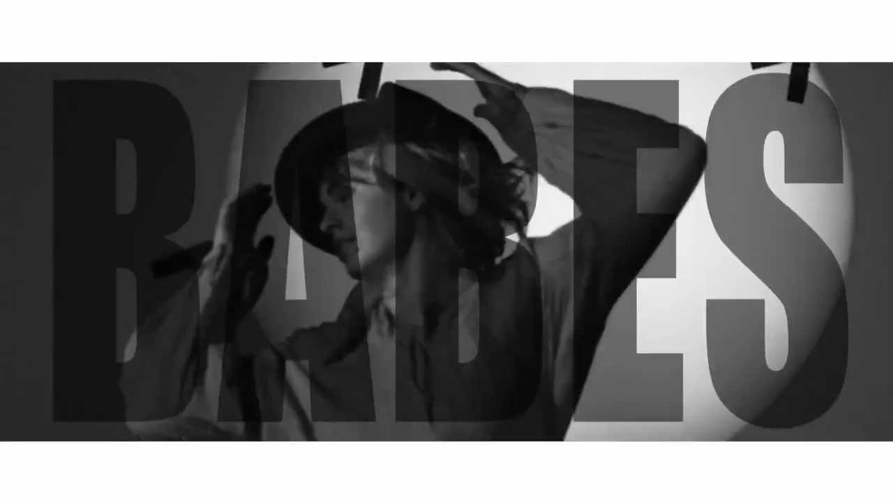 Icky Blossoms - Babes [Official Music Video]