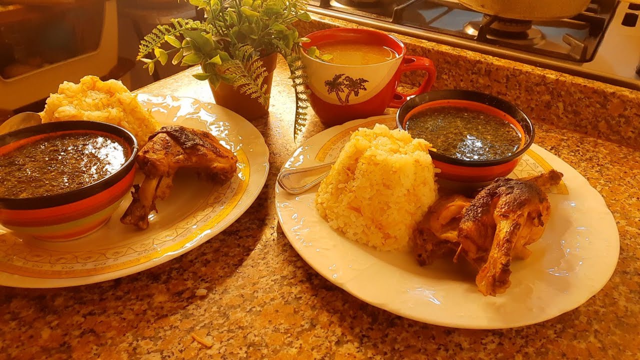 طريقة اكله لذيذه ملوخيه تفتح النفس بشوربة  الفراخ اخر روعه بجد من مطبخ نينا المتفائله