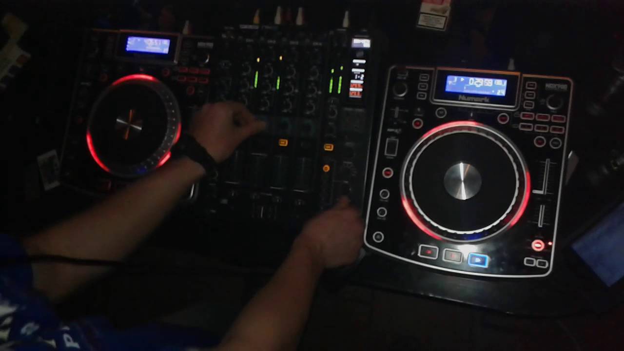 NUMARK NDX 900,RELOOP RMX 80