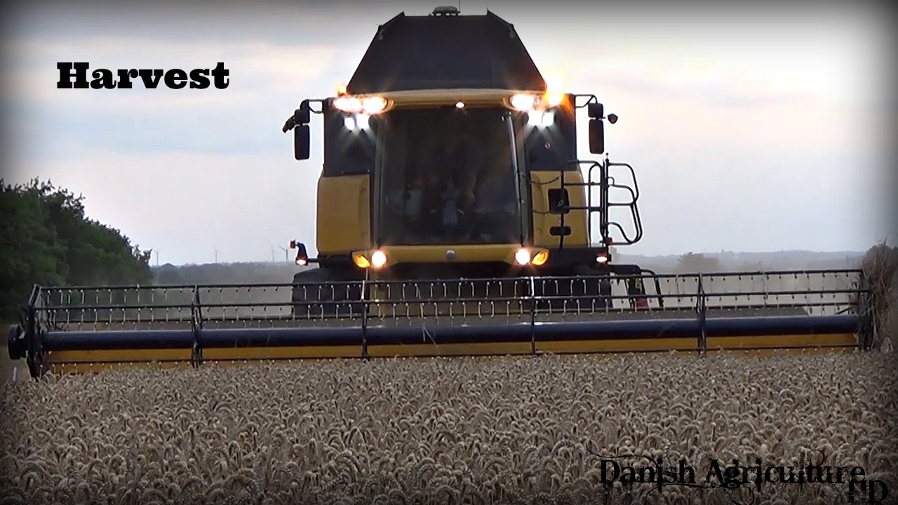 Harvest New Holland CX8080 Danish Agriculture