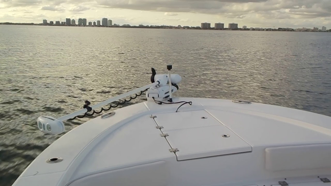 Robalo 246 Cayman