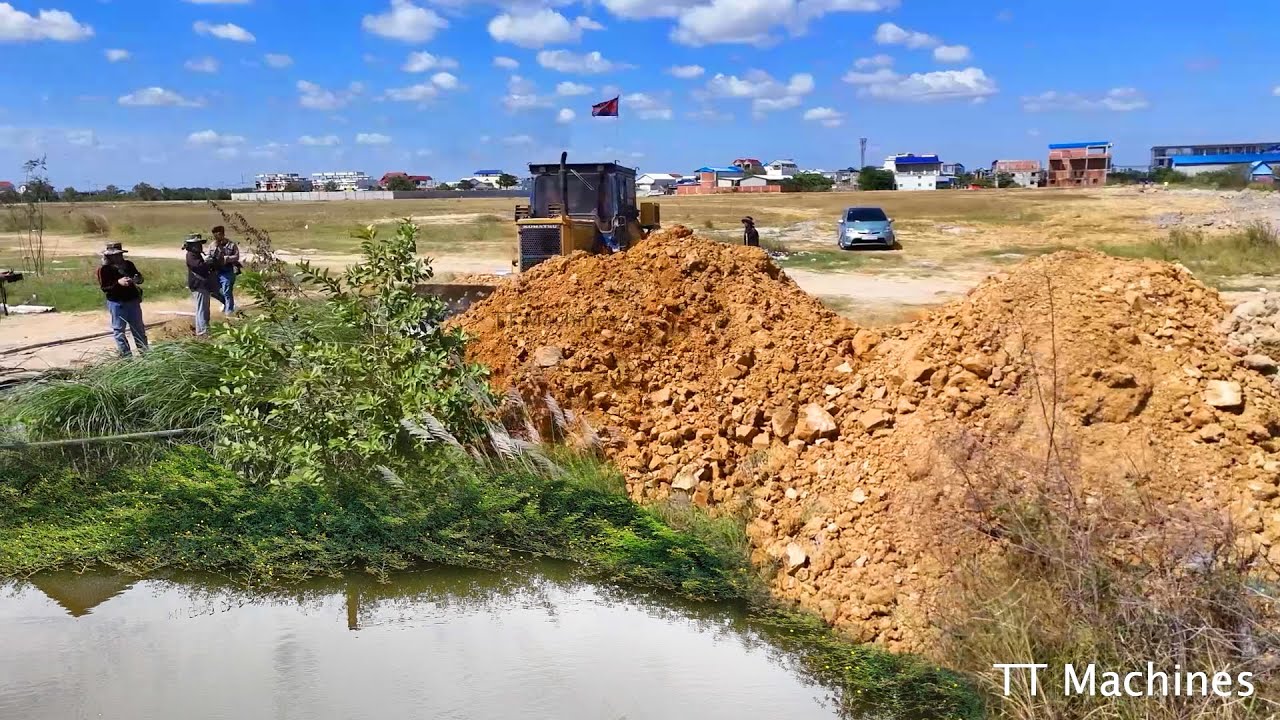 Watchful Start Project Fill The Land & Delete Sewage Bury System Making Borey By Dozer