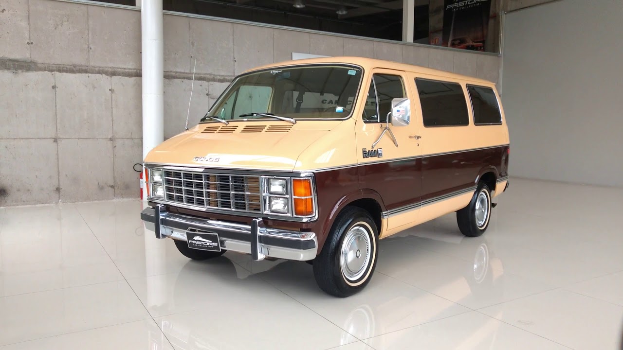 Dodge B150 Mini van - 1982
