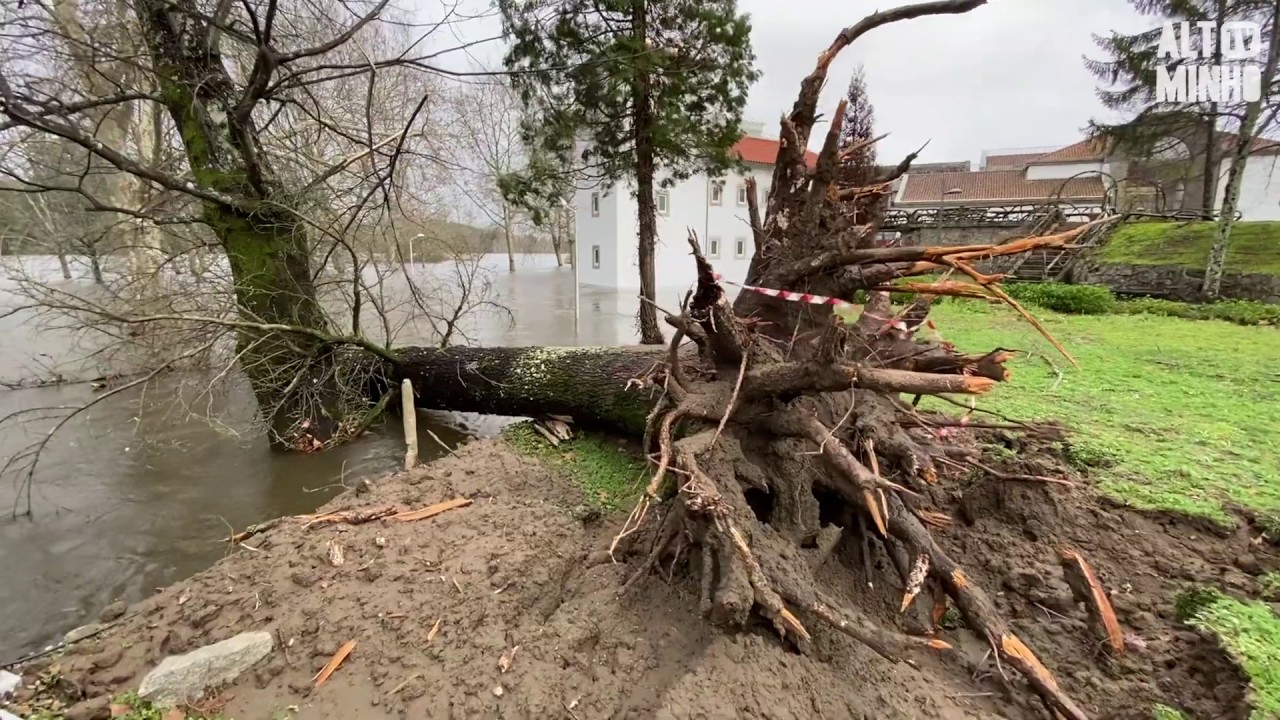 Subida do caudal do rio Minho em Mon&ccedil;&atilde;o no dia 21 de Dezembro | Altominho TV