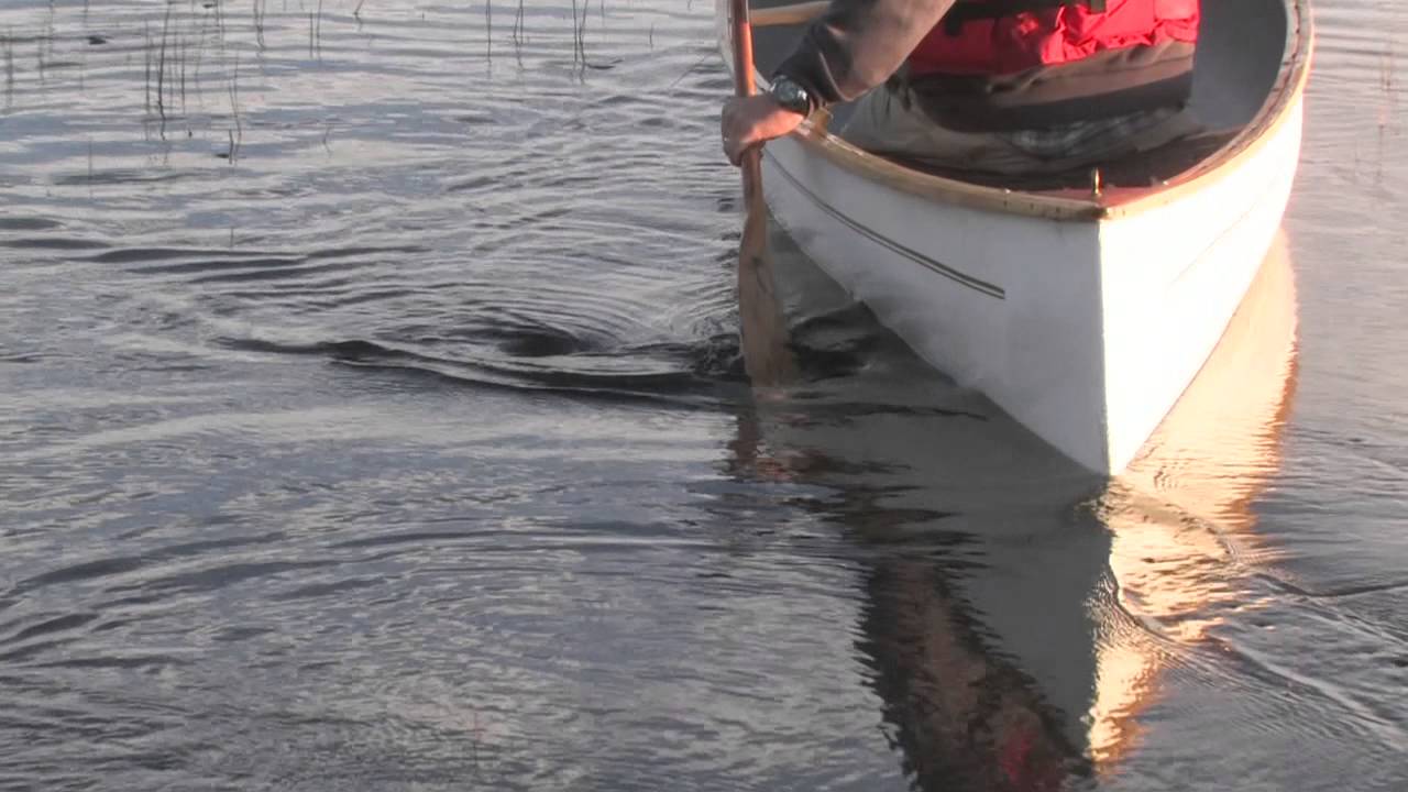 Paddle Your Canoe Straight: Goon Stroke vs J-Stroke | Skills | Canoeroots | Rapid Media