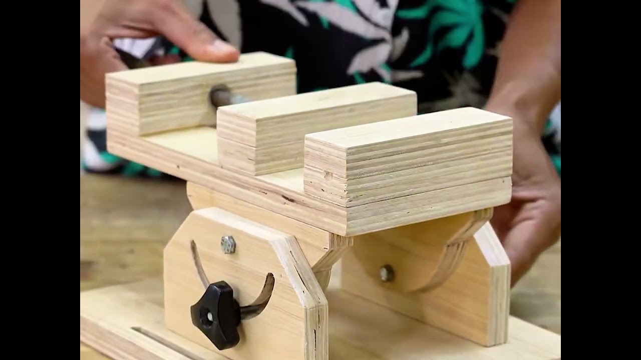 Amazing woodworking JIG for small shops revealed.