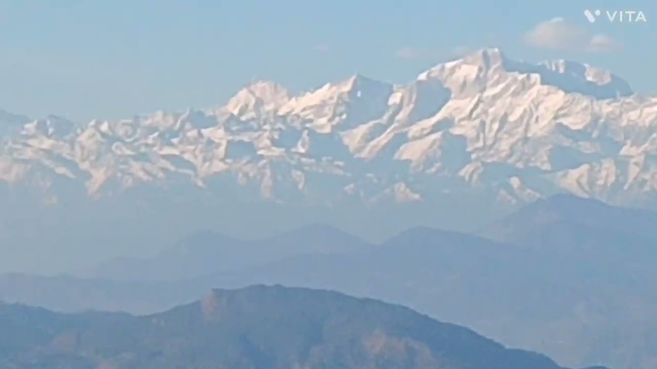 आज हम भराड़ी सैण गये धुमने आप सभी दोस्तों को कैसा लगा ये पहाड़ों का नजारा #गैरसैण #भराडी सैण 
