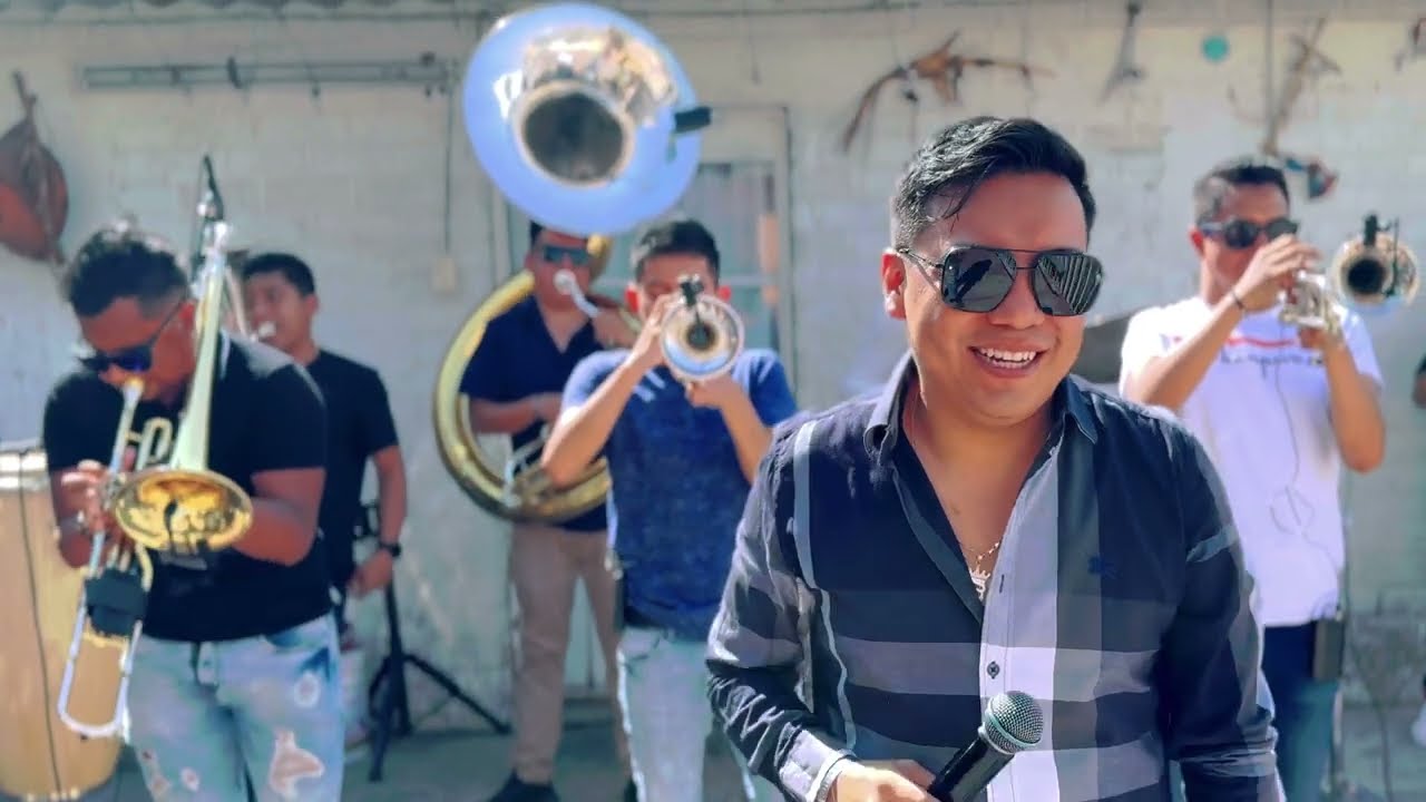 La Banda del Rey - Popurri Arrolladora