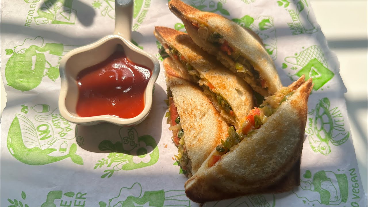 टिफिन के लिए बेस्ट चाइनीज सैंडविच रेसिपी🥪 #chinesefood #quicksnacks #homemade #10minutesrecipe 