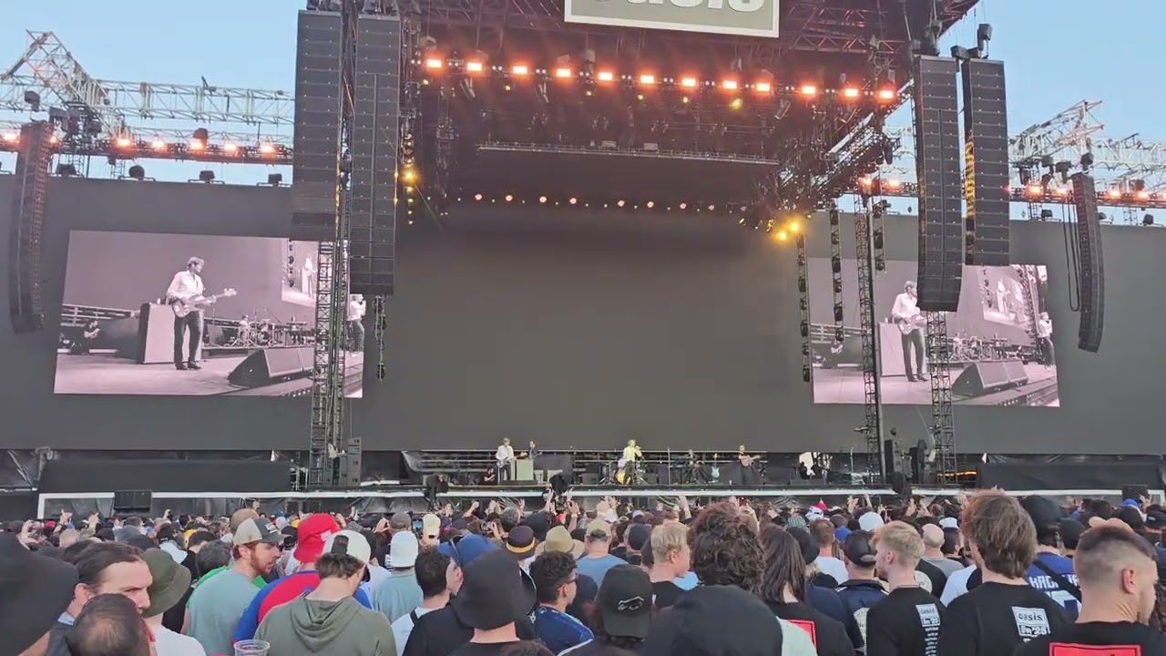 Cigarette Daydreams - Cage the Elephant - Live in Toronto - Rogers Stadium - August 24/2025