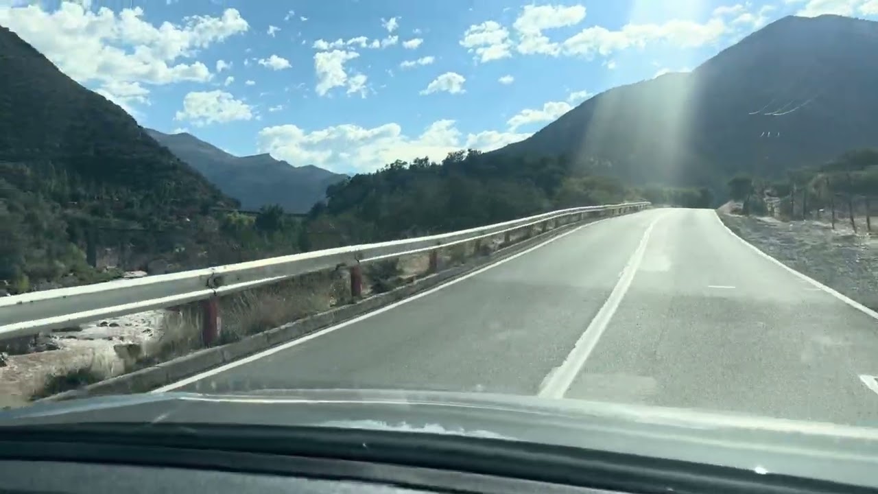 Chile 🇨🇱 : sentate y disfruta esta media hora de un video al natural con paisajes únicos ❤️