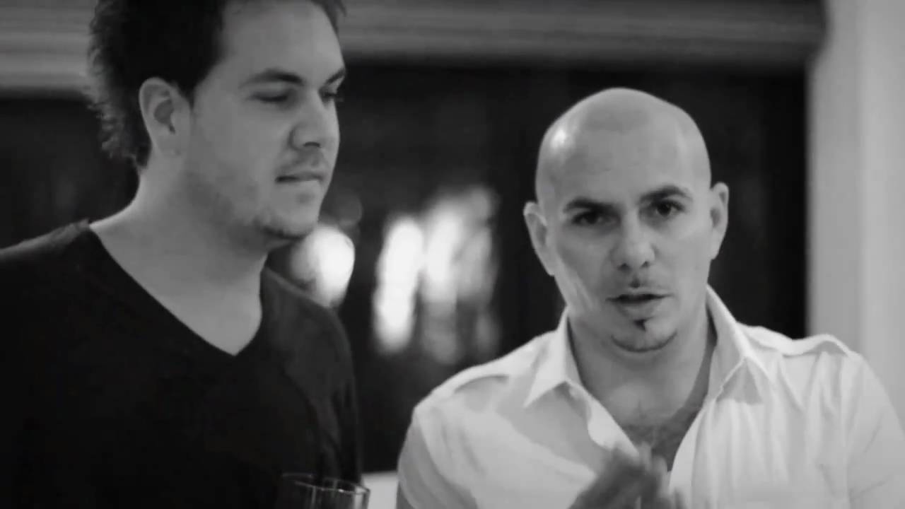 DJ ALVARO @ PITBULL PARTY MIAMI 2011 | HOUSE2K @ Phoenix