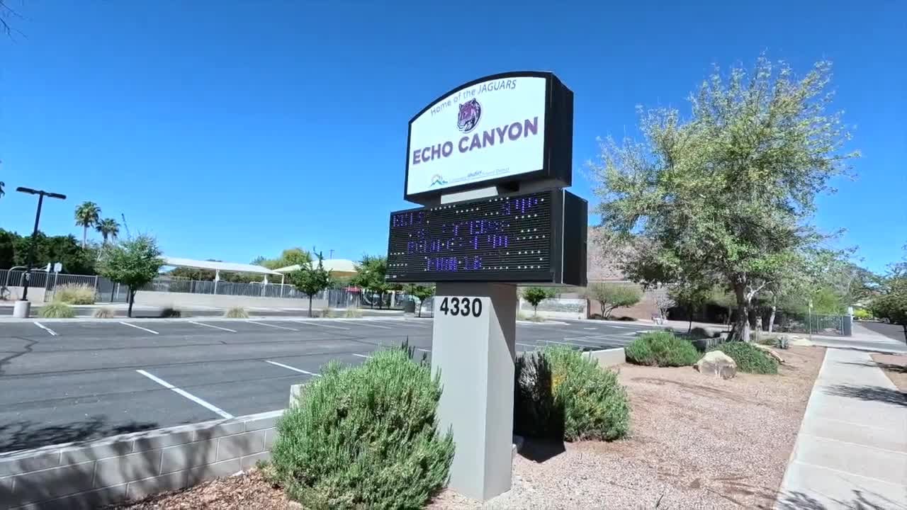Закрытие школы Echo Canyon School порождает конкурирующие планы относительно кампуса в Скоттсдейле.