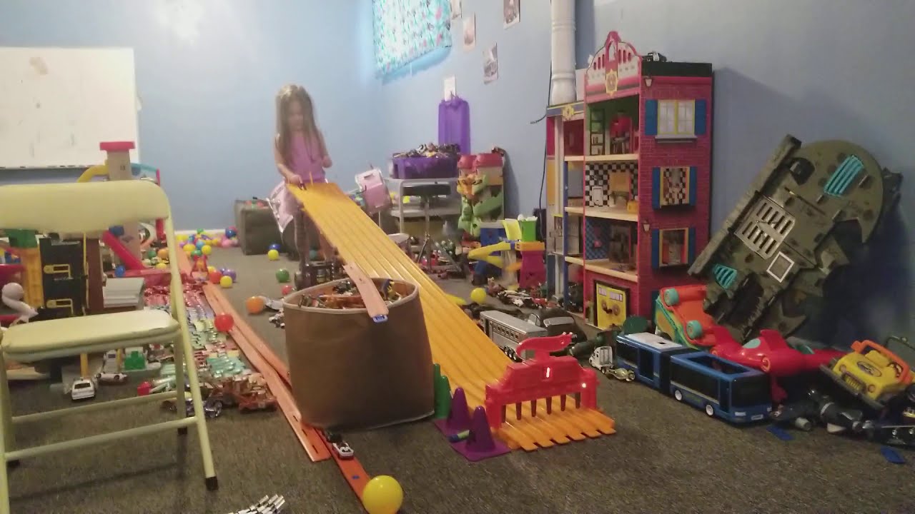 Toy Room Play cars, Blocks & More