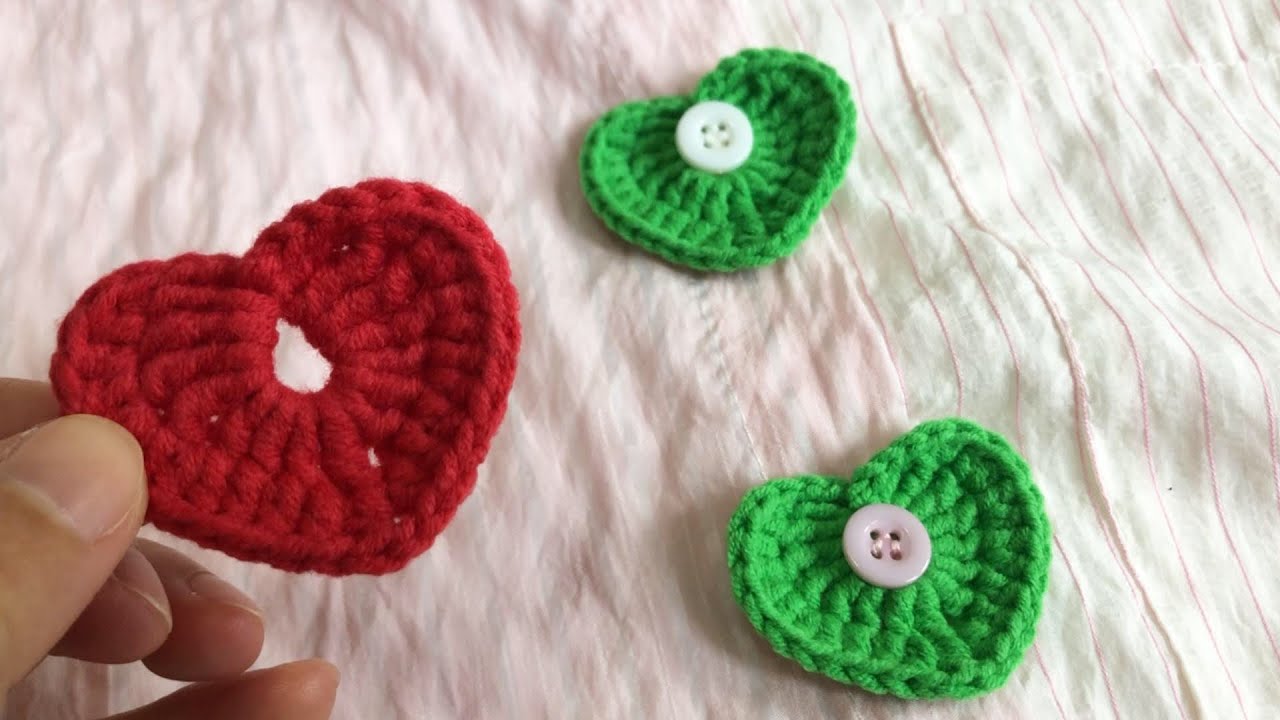 Size 5 cm | crochet a heart button loop